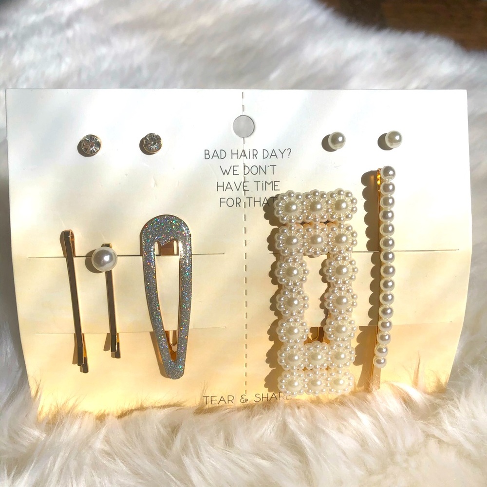 2/10$ Beautiful hair clips & earrings set.   $10